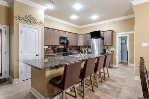 149 Laverne Dr, Thibodaux, LA, 70301-3983 | Card Image