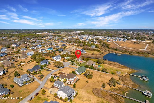 111 Magens Ct E, House other with 4 bedrooms, 4 bathrooms and 2 parking in Cedar Point NC | Image 65