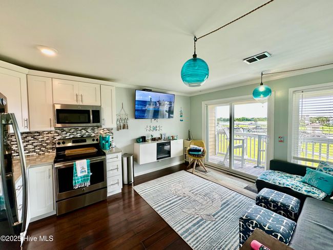 B-25 - 650 Cedar Point Blvd, Condo with 1 bedrooms, 1 bathrooms and null parking in Cedar Point NC | Image 6