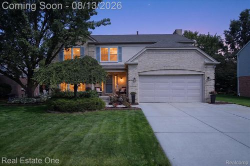 45680 Larchmont Dr, Canton, MI, 48187-4715 | Card Image