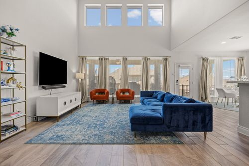 516 Honeybird Ln, Georgetown, TX, 78626-2155 | Card Image