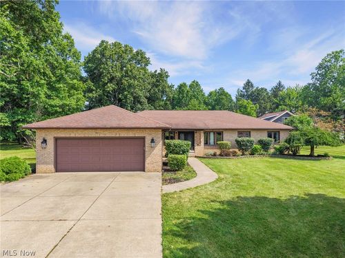 2109 E Pleasant Valley Road, Seven Hills, OH, 44131 | Card Image