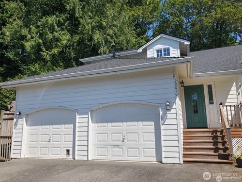20049 Se 267th Pl, Covington, WA, 98042-6151 | Card Image