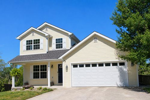 147 Lynne Dr, Berea, KY, 40403-1267 | Card Image