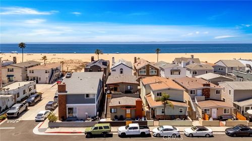 217 E Balboa Blvd, Newport Beach, CA, 92661-1118 | Card Image