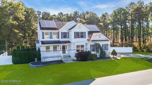 1617 Berkeley Ave, Beachwood, NJ, 08722-4202 | Card Image