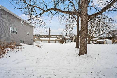 774 Forster St, Saint Paul, MN, 55102-4109 | Card Image