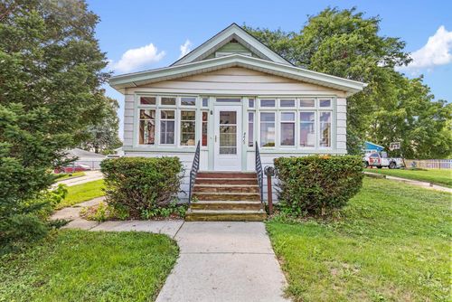 8625 W Lapham Street, WEST ALLIS, WI, 53214 | Card Image