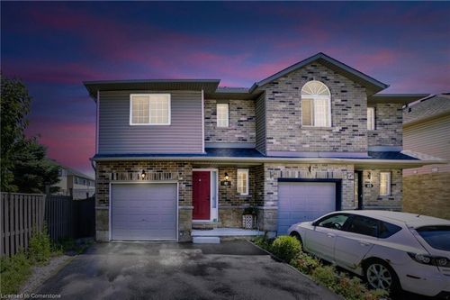 42 Vennio Lane, Hamilton, ON, L9B2Y6 | Card Image