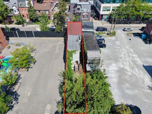 631 Richmond St W, Toronto, ON, M6J1C2 | Card Image
