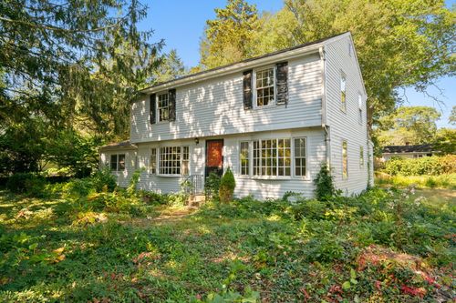 1 Millan Ter, Pawcatuck, CT, 06379-1918 | Card Image