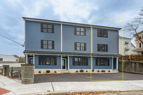 3-219 Earle St, Fall River, MA, 02723-3105 | Card Image