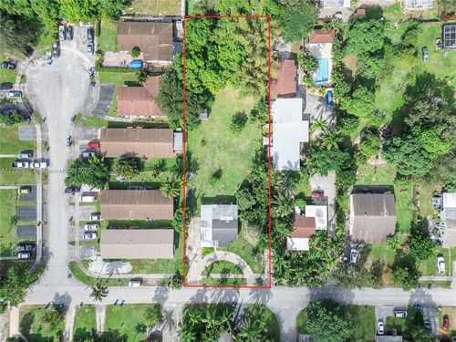 5709 Mckinley St, Hollywood, FL, 33021-4554 | Card Image
