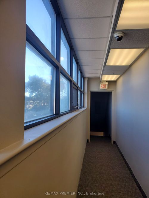 3-54 Samor Rd, Toronto, ON, M6A1J6 | Card Image