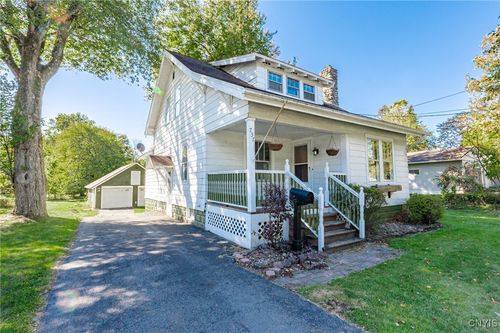 737 W Thomas St, Rome, NY, 13440-3105 | Card Image