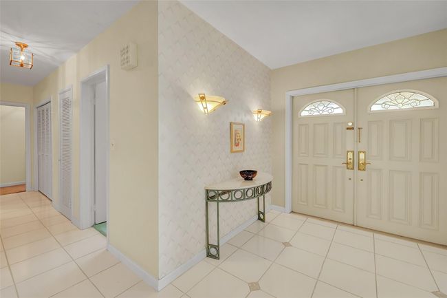 11000 Sw 75 Th Ct, House other with 5 bedrooms, 3 bathrooms and null parking in Pinecrest FL | Image 8