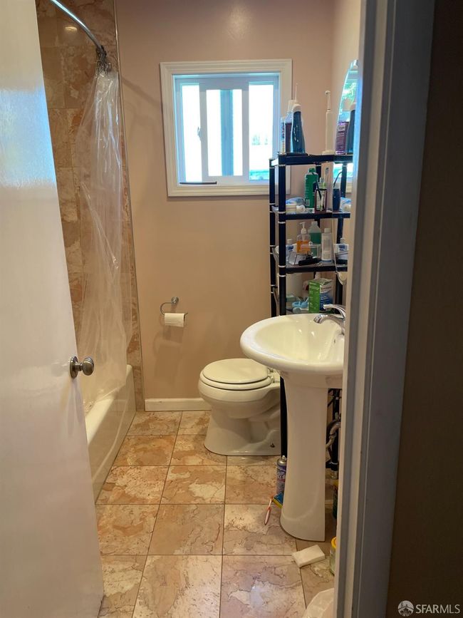 21723 Ada St, House other with 3 bedrooms, 2 bathrooms and 2 parking in Castro Valley CA | Image 48