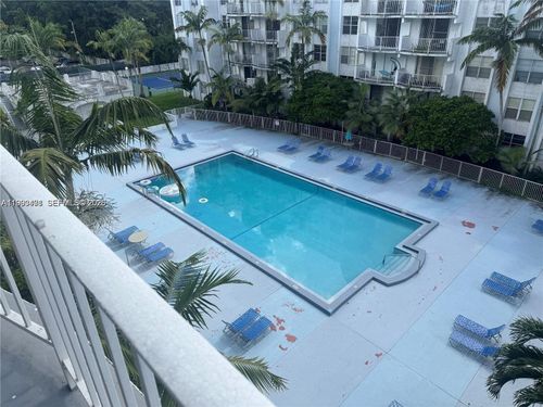 506-486 Nw 165th Street Rd, Miami, FL, 33169-6462 | Card Image