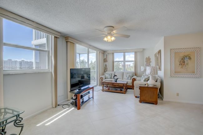 APT-604 - 1505 N Riverside Dr, Condo with 2 bedrooms, 2 bathrooms and null parking in Pompano Beach FL | Image 19