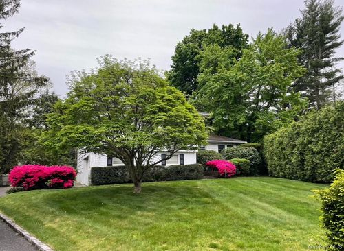 6 Preston Ct, Glen Cove, NY, 11542-1506 | Card Image