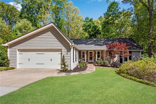 120 Boxelder Ln, Roswell, GA, 30076-3507 | Card Image