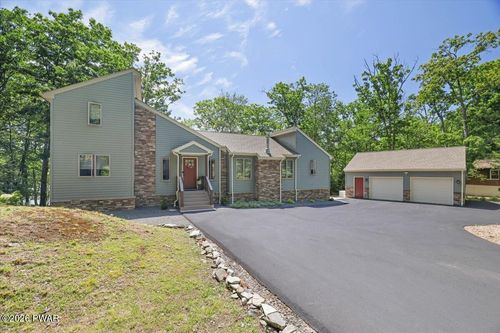2350 Eagle Path, Bushkill, PA, 18324 | Card Image
