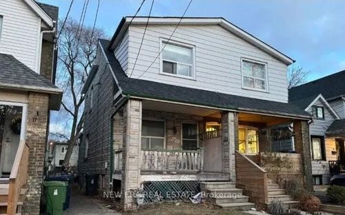 15 Eastdale Ave, East York, ON, M4C4Z8 | Card Image