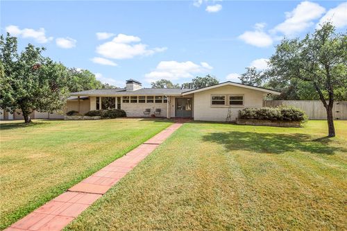 801 S Rosemary Dr, Bryan, TX, 77802-4336 | Card Image