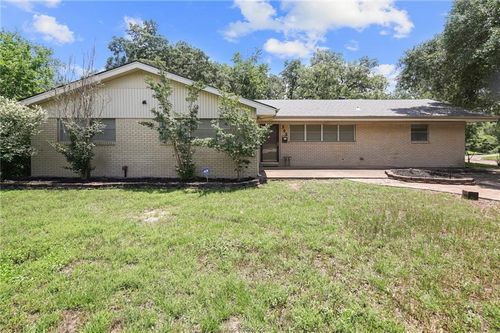 305 Brookside Dr, Bryan, TX, 77801-3610 | Card Image