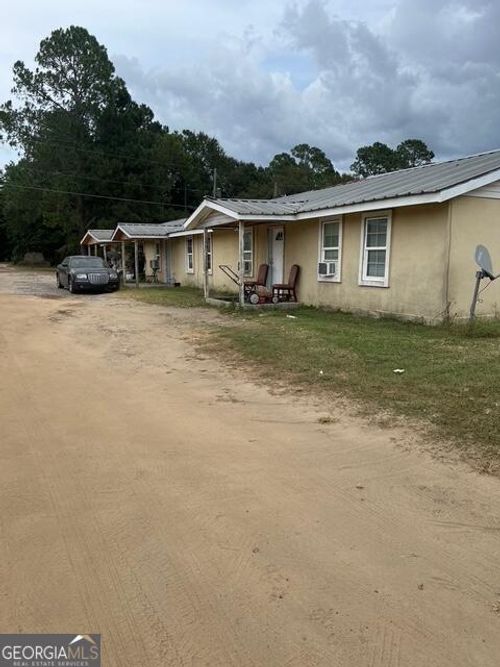 534 S Jefferson St, Ashburn, GA, 31714-5838 | Card Image