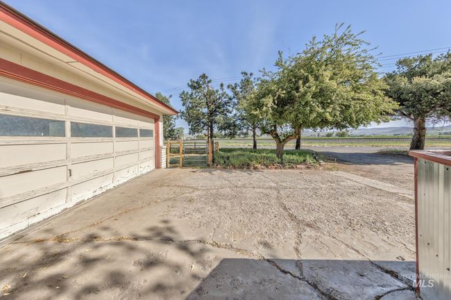 View of attached garage | Image 41