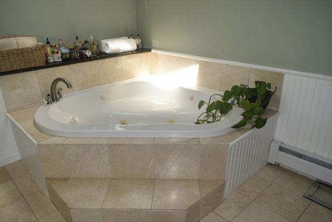 111 Northwest Rd, House other with 5 bedrooms, 4 bathrooms and 8 parking in Spencer MA | Image 15