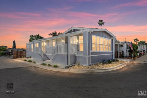 152 Torrey Pine Ln, Bakersfield, CA, 93308-4650 | Card Image