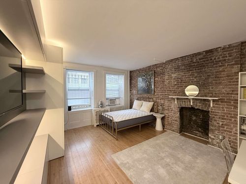 1a-335 W 85th Street, New York City, NY, 10024 | Card Image