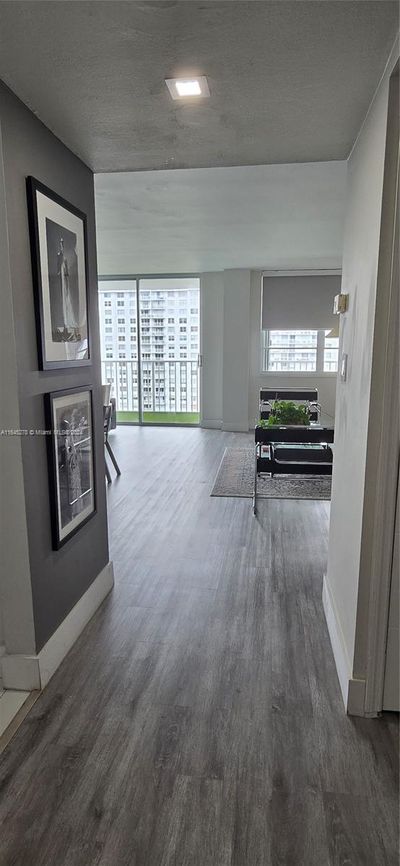 1406E - 2851 Ne 183rd St, Condo with 2 bedrooms, 2 bathrooms and null parking in Aventura FL | Image 1