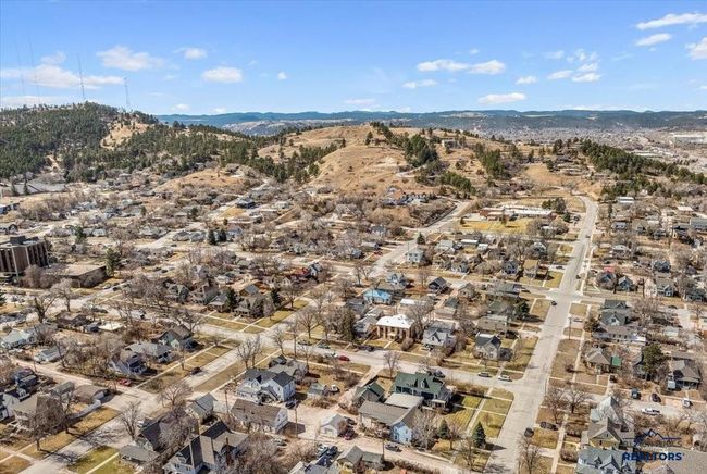 1021 Quincy St, House other with 6 bedrooms, 5 bathrooms and null parking in Rapid City SD | Image 36