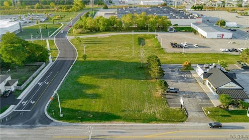 6230 Shimer Dr, Lockport, NY, 14094-6402 | Card Image