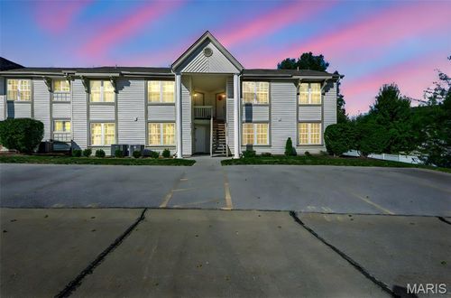 690 Sugar Trail Ct, Saint Peters, MO, 63376-7483 | Card Image