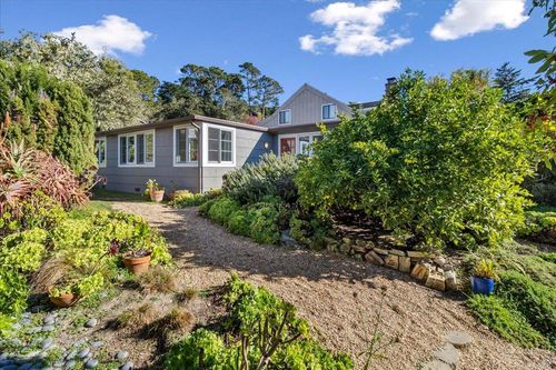 24747 Valley Way, Carmel, CA, 93923-8346 | Card Image