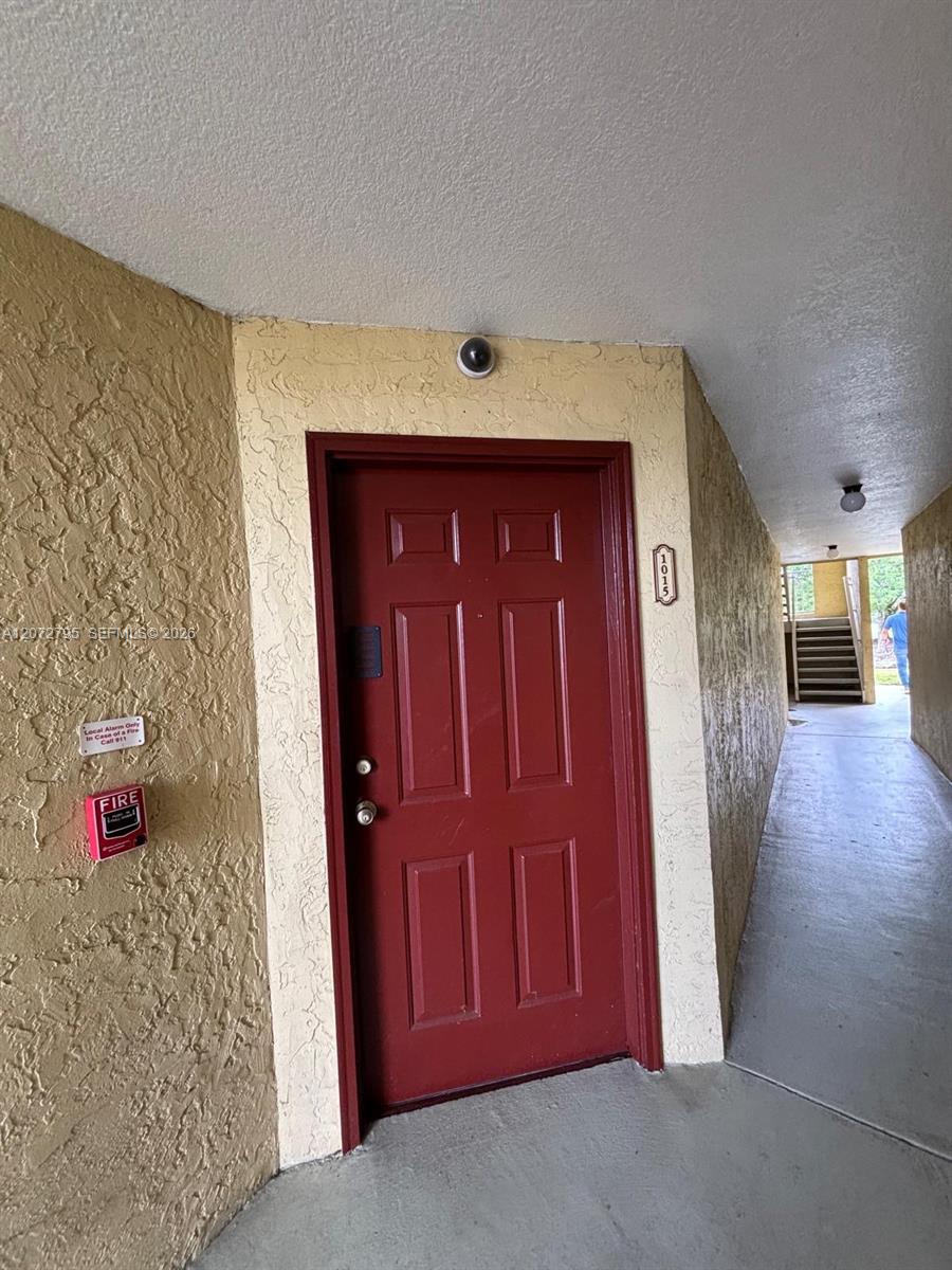 Residential Lease in Sunrise 2