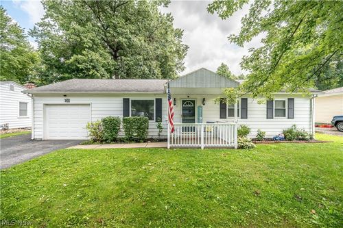18018 Hillcrest Dr, Lake Milton, OH, 44429-9728 | Card Image