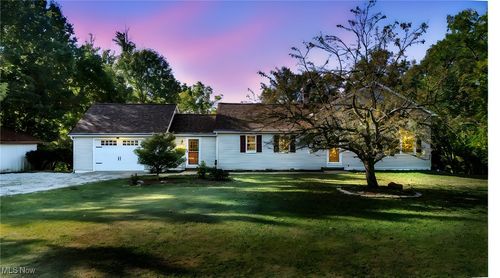 23789 Snell Rd, Columbia Station, OH, 44028-9691 | Card Image