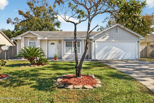 7613 Chelmsford Dr, Jacksonville, FL, 32244-6565 | Card Image