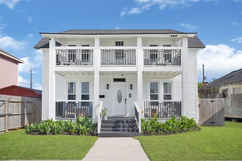 3624 Avenue S 1/2, Galveston, TX, 77550-8852 | Card Image