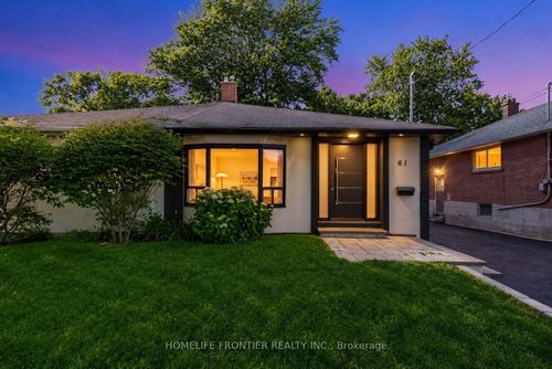 61 Sundial Cres, North York, ON, M4A2J7 | Card Image