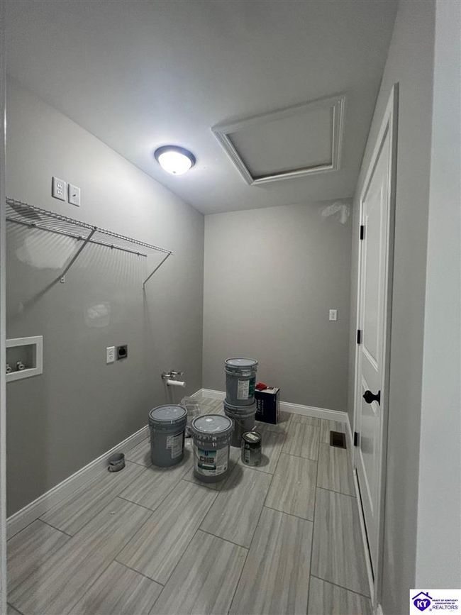 142 New Orleans Ct, House other with 3 bedrooms, 2 bathrooms and null parking in Taylorsville KY | Image 15