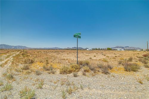 1690 W Gray Fox Way, Pahrump, NV, 89048 | Card Image