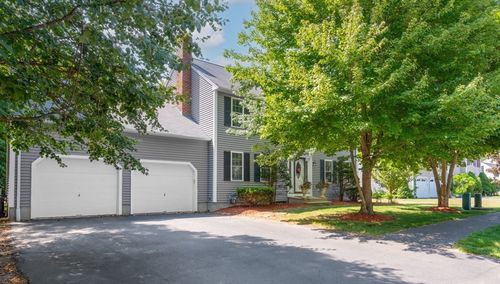10 Legion Dr, Plainville, MA, 02762-1949 | Card Image