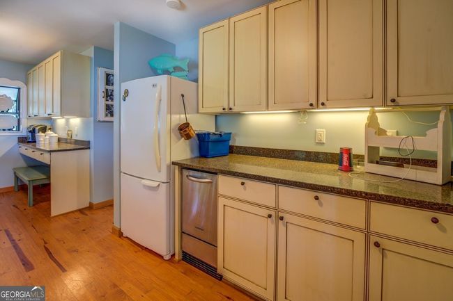 393 Templeton Cir, House other with 3 bedrooms, 2 bathrooms and 2 parking in Mansfield GA | Image 26