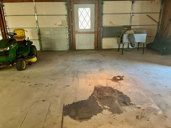 Garage | Image 49
